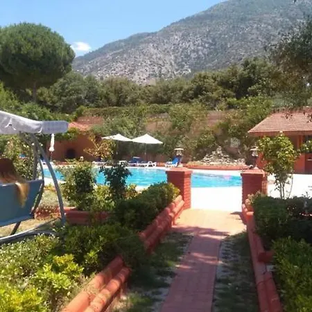 Boncuklu Hotel *