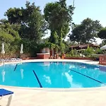 Hotel Boncuklu *